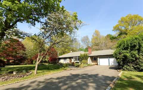 3 Holst Drive, Huntington, NY 11743