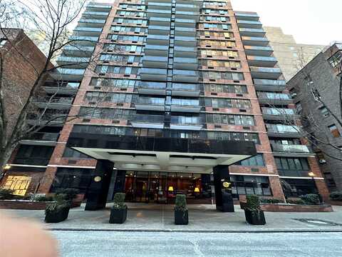 510 E 80th Street, New York (Manhattan), NY 10075