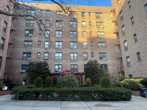 83-15 98 Street, Woodhaven, NY 11421