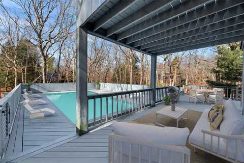 43 Montauk Avenue, East Hampton, NY 11937