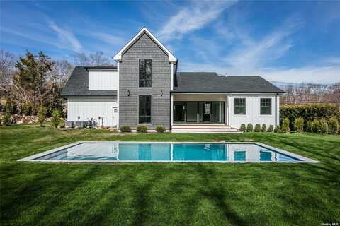 2415 Cox Neck Road, Mattituck, NY 11952