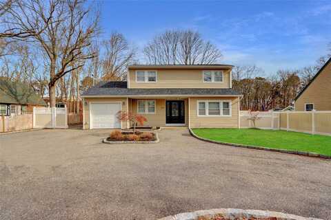 219 Floyd Road, Shirley, NY 11967