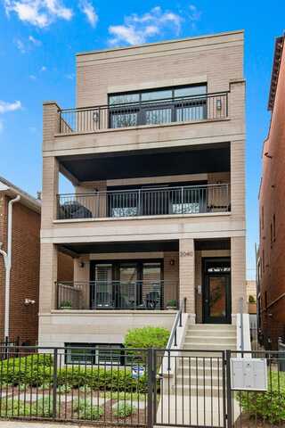 2040 N Racine Avenue, Chicago, IL 60614