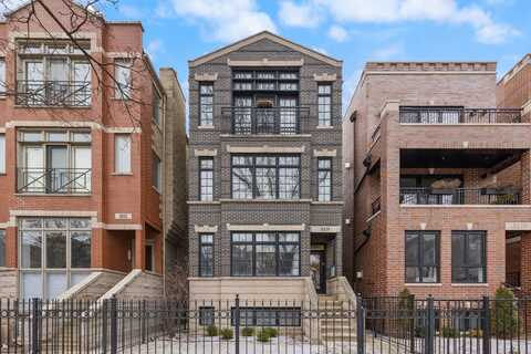 3231 N Racine Avenue, Chicago, IL 60657