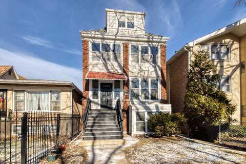 3646 W Cornelia Avenue, Chicago, IL 60618