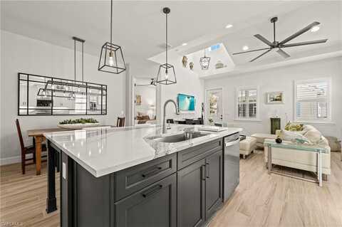 6988 Saona, NAPLES, FL 34113