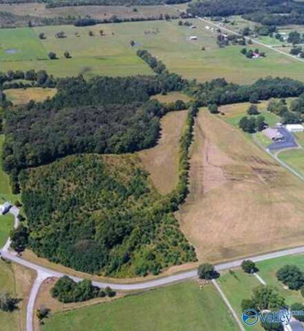 24 Roundtop Road, Falkville, AL 35622