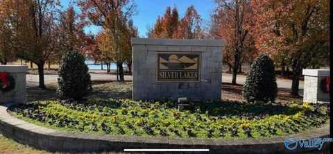 25 Silver Lakes Blvd E, Gadsden, AL 35905