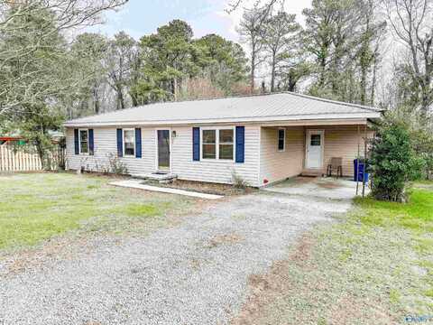 304 NE Arad Thompson Road, Arab, AL 35016