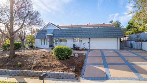 8 La Paz Court, Simi Valley, CA 93065