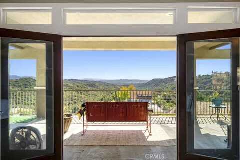 19401 Oakie Doakie, Trabuco Canyon, CA 92679