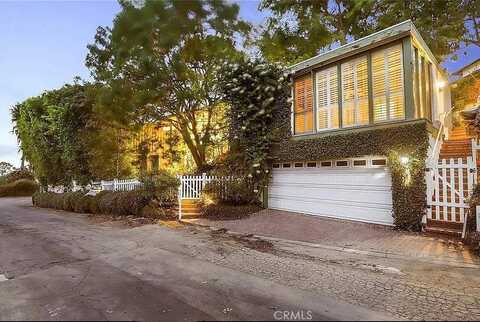 11575 Amanda Drive, Studio City, CA 91604