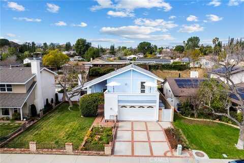 22905 Las Mananitas Drive, Valencia, CA 91354