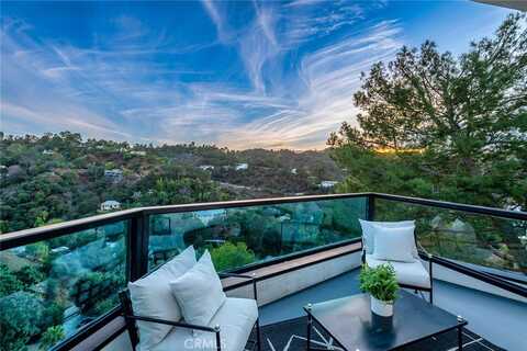 3651 Alta Mesa Drive, Studio City, CA 91604