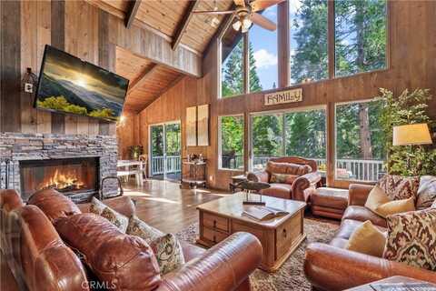26619 Bel Air Court, Lake Arrowhead, CA 92352