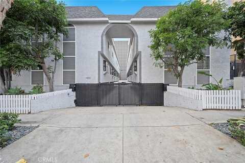 1221 N Sycamore Avenue, Los Angeles, CA 90038