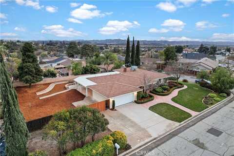 401 Sandalwood Drive, Calimesa, CA 92320