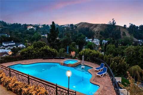 22470 Sueno Road, Woodland Hills, CA 91364