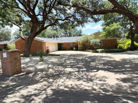 24 Club Terrace, Sweetwater, TX 79556