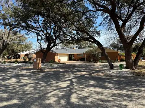 24 Club Terrace, Sweetwater, TX 79556