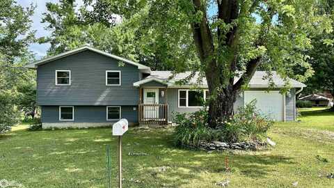 725 Bunker Dr, Warsaw, IL 62379