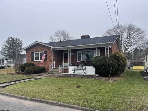 126 Barbour Street, Buckhannon, WV 26201