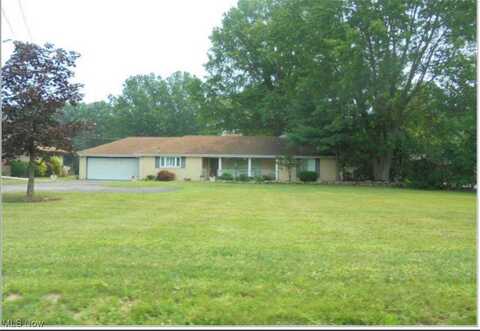 1522 North Road NE, Warren, OH 44483