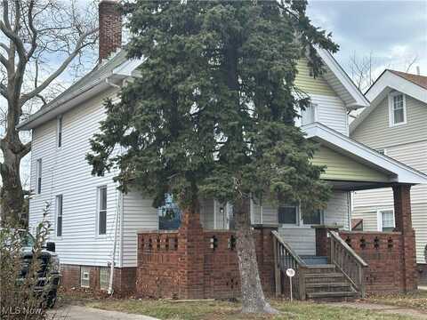 1574 S Taylor Road, Cleveland Heights, OH 44118