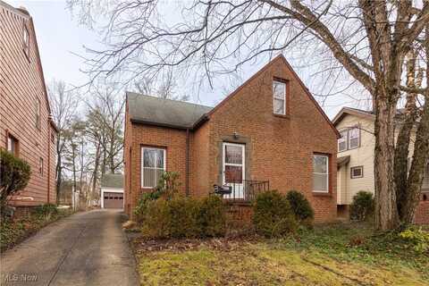 2021 Staunton Road, Cleveland Heights, OH 44118