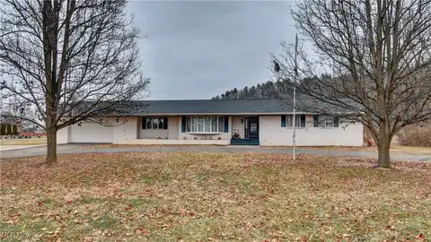 8615 Gilmore Road SE, Gnadenhutten, OH 44629