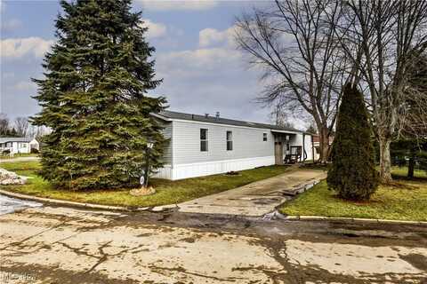 1015 South Park Drive, Brookfield, OH 44403