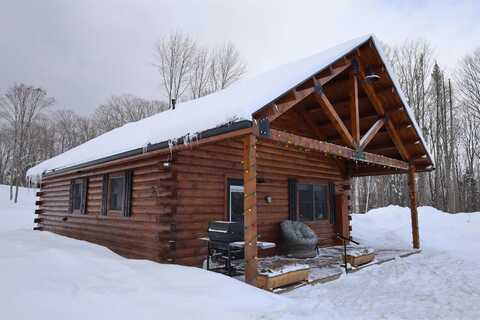 226 Dog Wood Lane, Lyndon, VT 05851