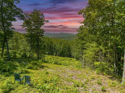 12 Peaked Hill, Ashland, NH 03217