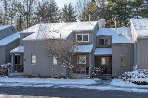 27 Brookside Drive, Stratham, NH 03885