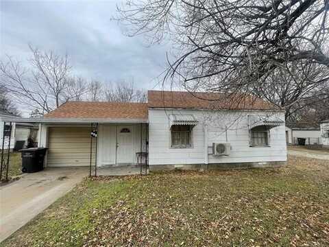 608 NW Lupa Street, Bartlesville, OK 74003