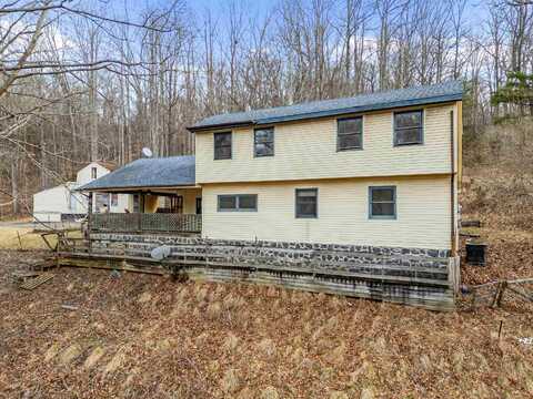 1386 Harmony Road, Shawsville, VA 24162