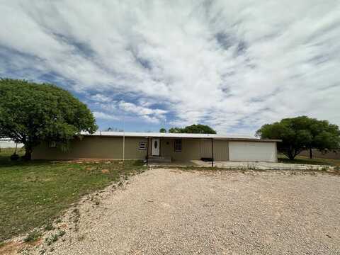 451 County Rd 106, Seminole, TX 79360