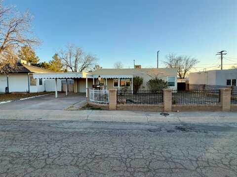 506 Indian Wells RD, Alamogordo, NM 88310