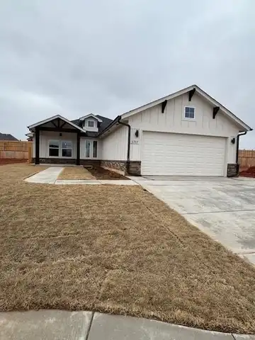 3717 NW 177th Street, Edmond, OK 73012