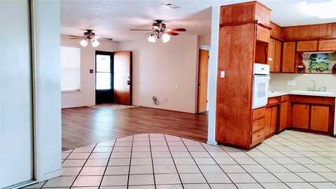 1802 SE 26th Avenue, Mineral Wells, TX 76067