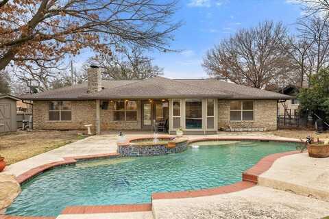 3908 Fairway Drive, De Cordova, TX 76049