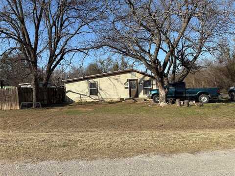 300 N Broadway, Blanket, TX 76432