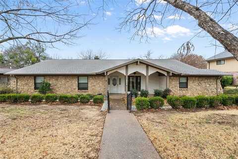 3902 Country Club Road, Arlington, TX 76013