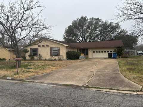 509 Bryan Drive, Denison, TX 75020