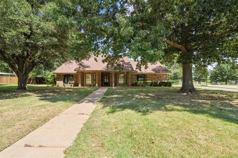 105 Tanglewood Circle, Stephenville, TX 76401