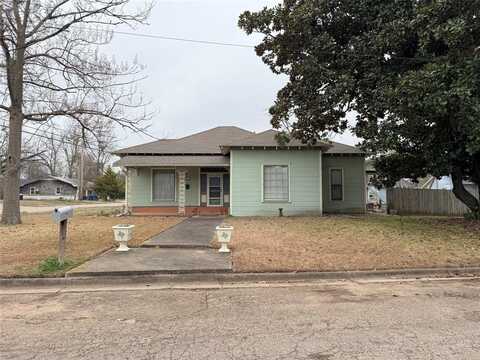 404 E Cedar Street, Winnsboro, TX 75494