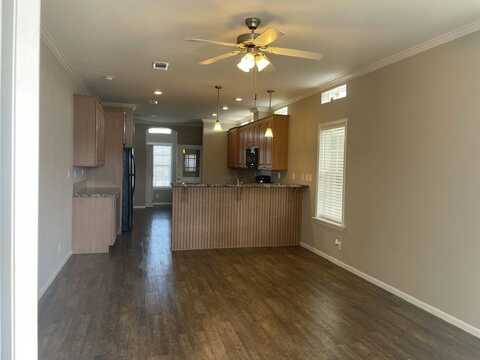 153 Country Lane, Plant City, FL 33565