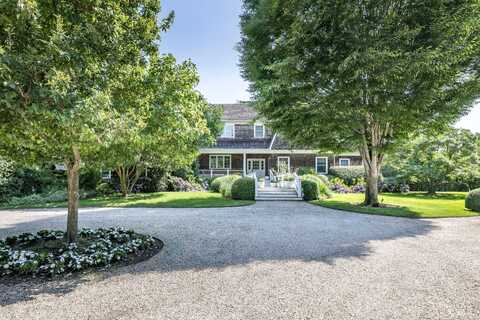 19 Roberts Lane, East Hampton, NY 11937