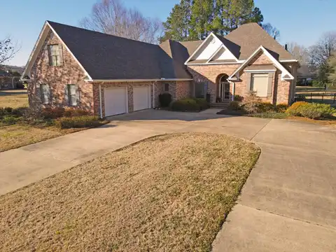 60 Broadmeadow Drive, Grenada, MS 38901