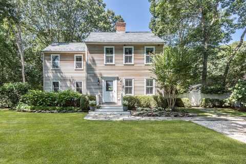 93 Wainscott Northwest Road, Wainscott, NY 11975